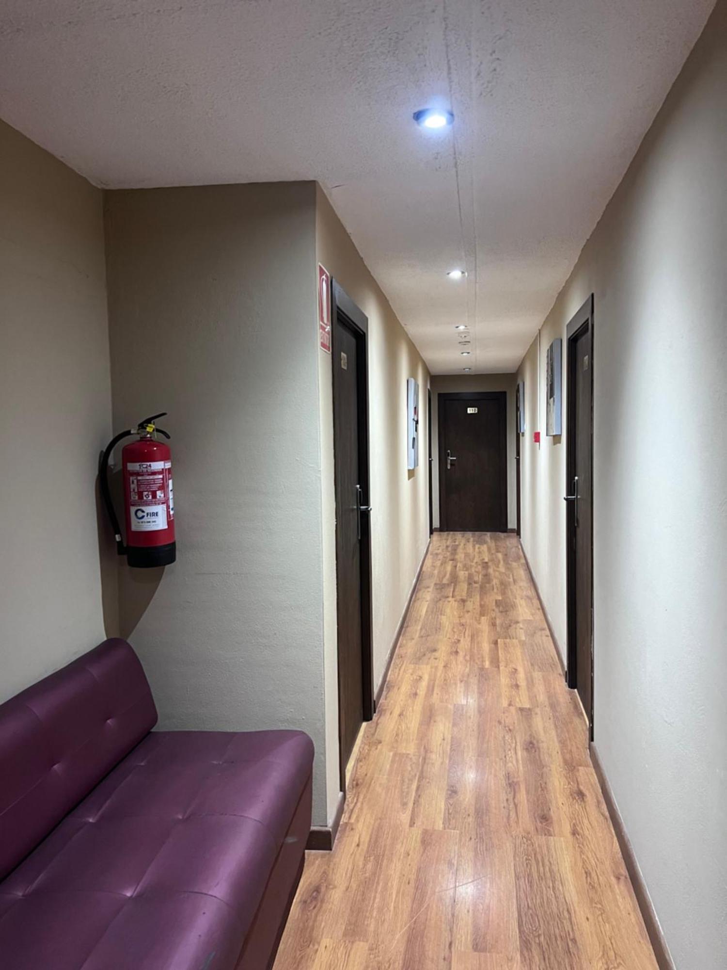 拉加比那达酒店 Torrebeses 外观 照片